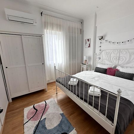 Love Light Studio Victoriei Букурещ Екстериор снимка